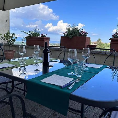 La Terrazza Di Ciro Pinsuti Lägenhet Sinalunga Exteriör bild